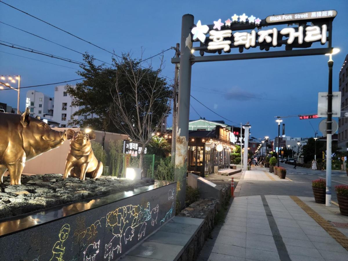 Отель Jeju Vision House Экстерьер фото