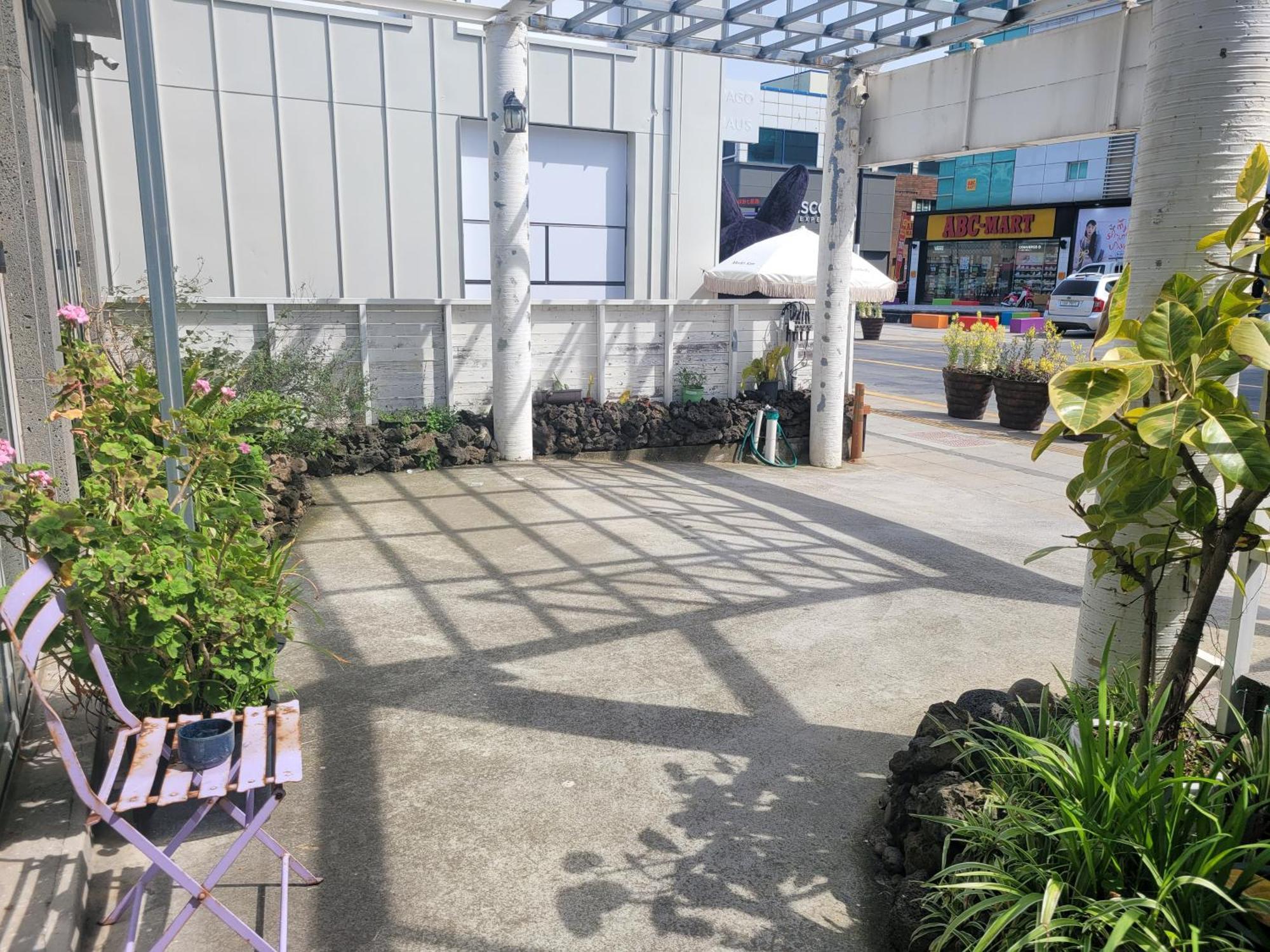 Отель Jeju Vision House Экстерьер фото